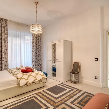 Aweshomeitaly - White Mirrors Apartment Pisa Exterior foto