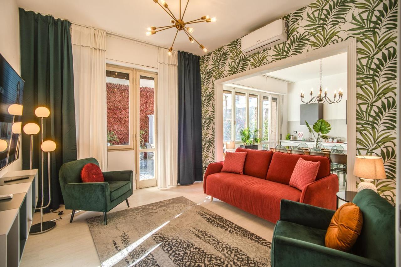 Aweshomeitaly - White Mirrors Apartamento